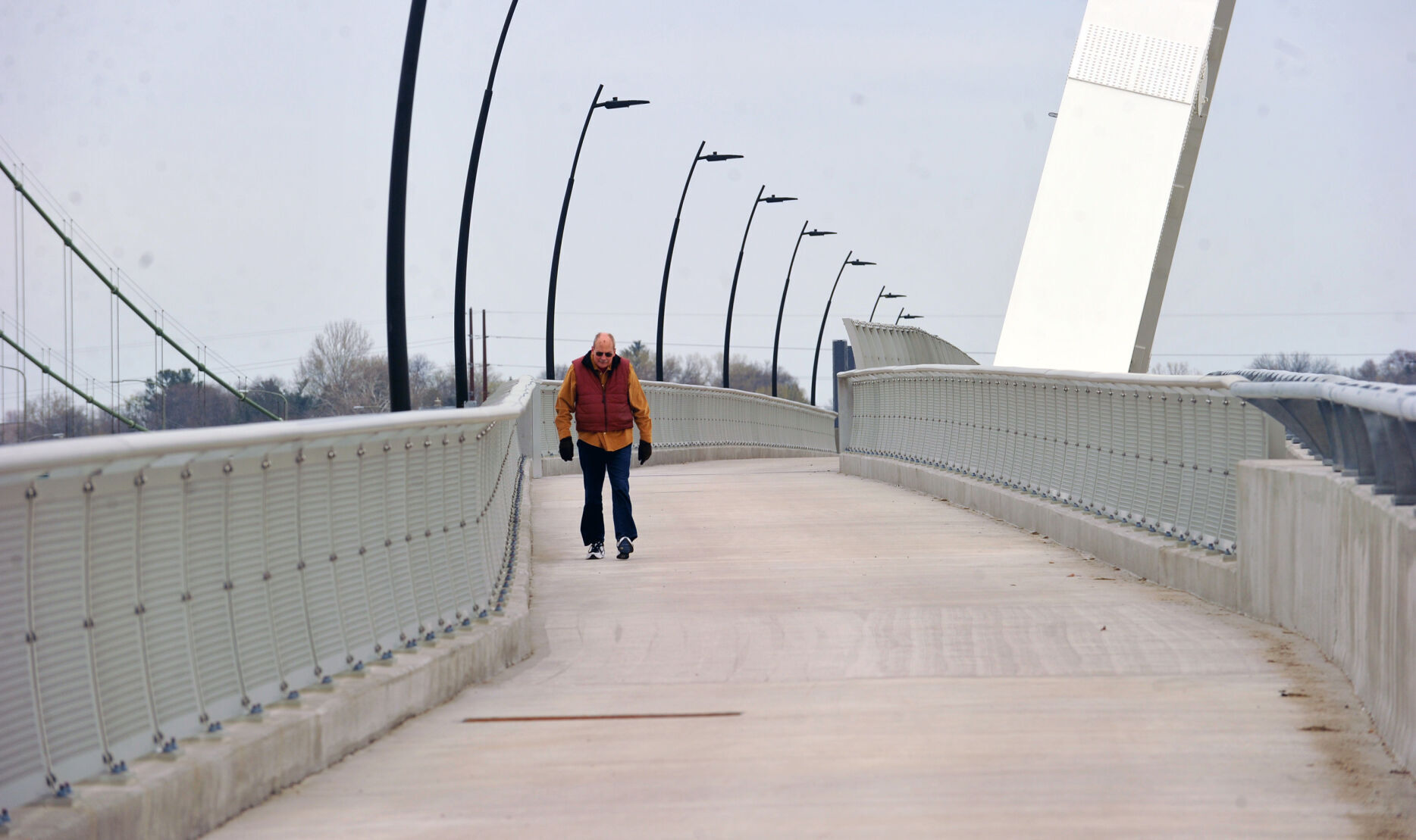 042922-qc-nws-bridge-154a.JPG